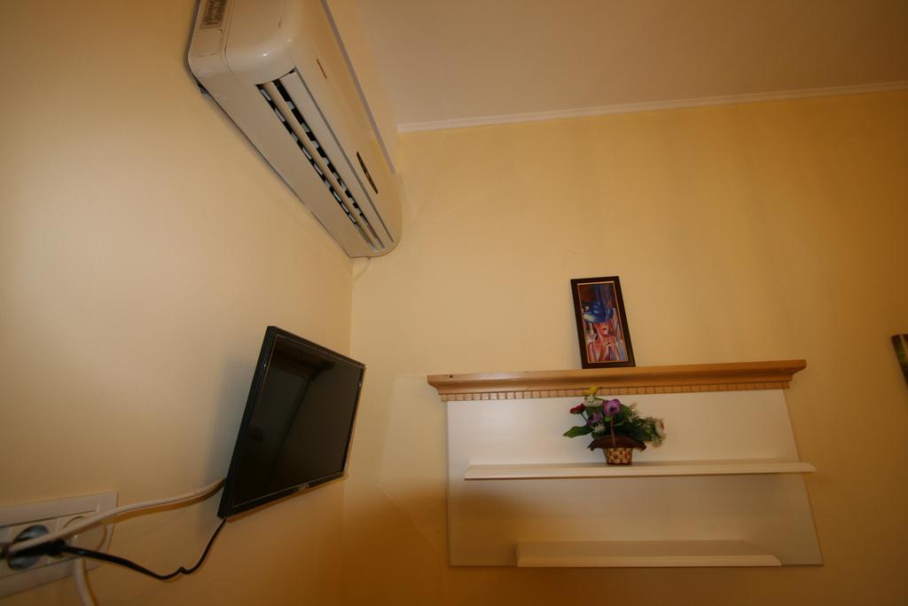 招待所 Hotel-hostel Mignon -private With Free Parking 3*