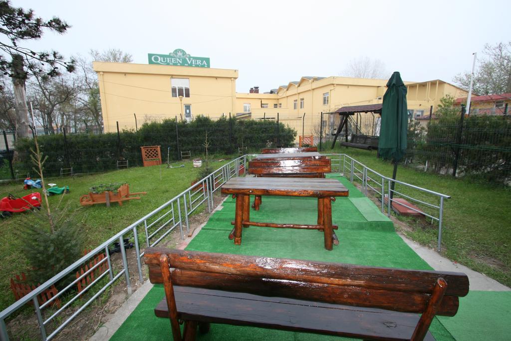 Hotel-hostel Mignon -private With Free Parking 招待所 3*
