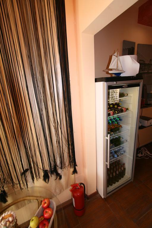 Hotel-hostel Mignon -private With Free Parking 招待所 3*